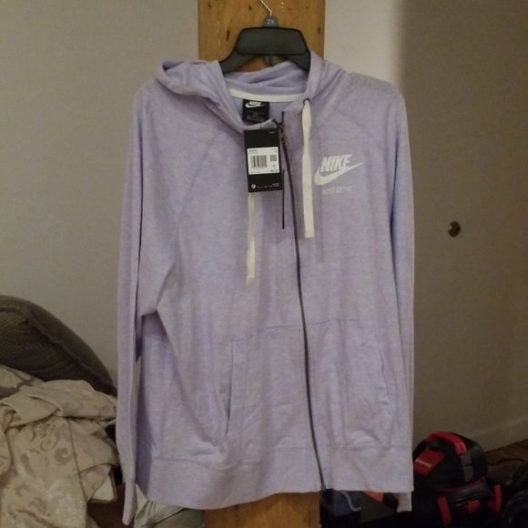 nike hoodie lilac